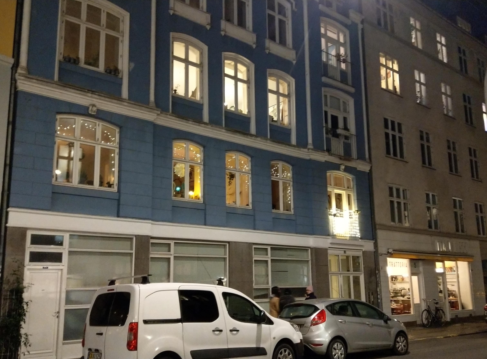 Centro de Copenhague, apartamento espaçoso com varanda perto de absolutamente tudo que você pode sonhar.