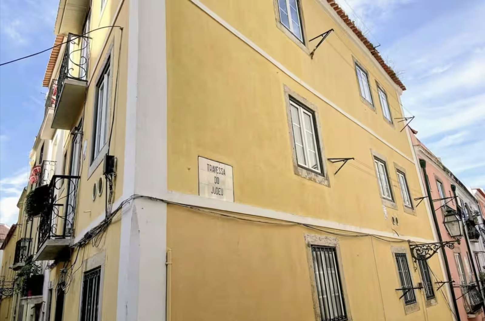 Vintage Inspired Flat in the heart of historic Lisbon