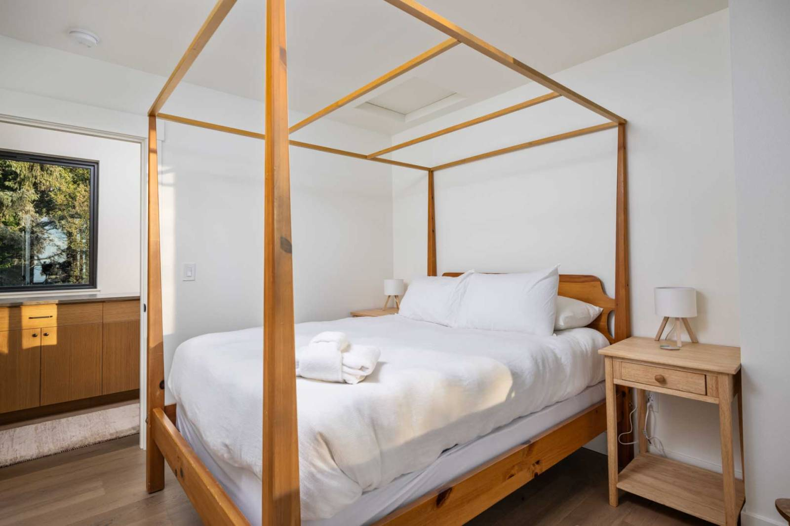 Modern huis aan het strand met uitzicht