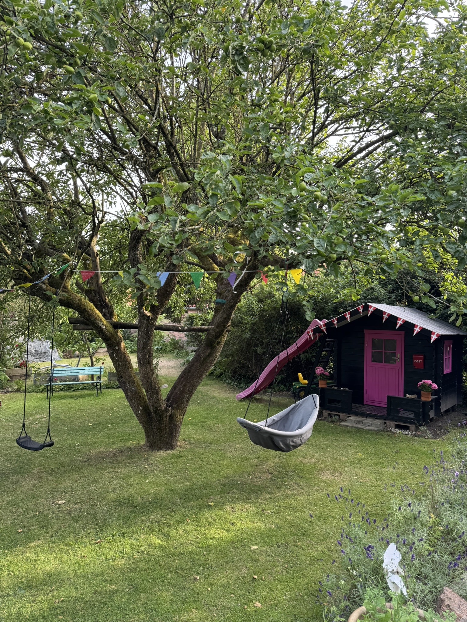 Encantadora villa patricia y hogar para niños en medio de la hermosa naturaleza