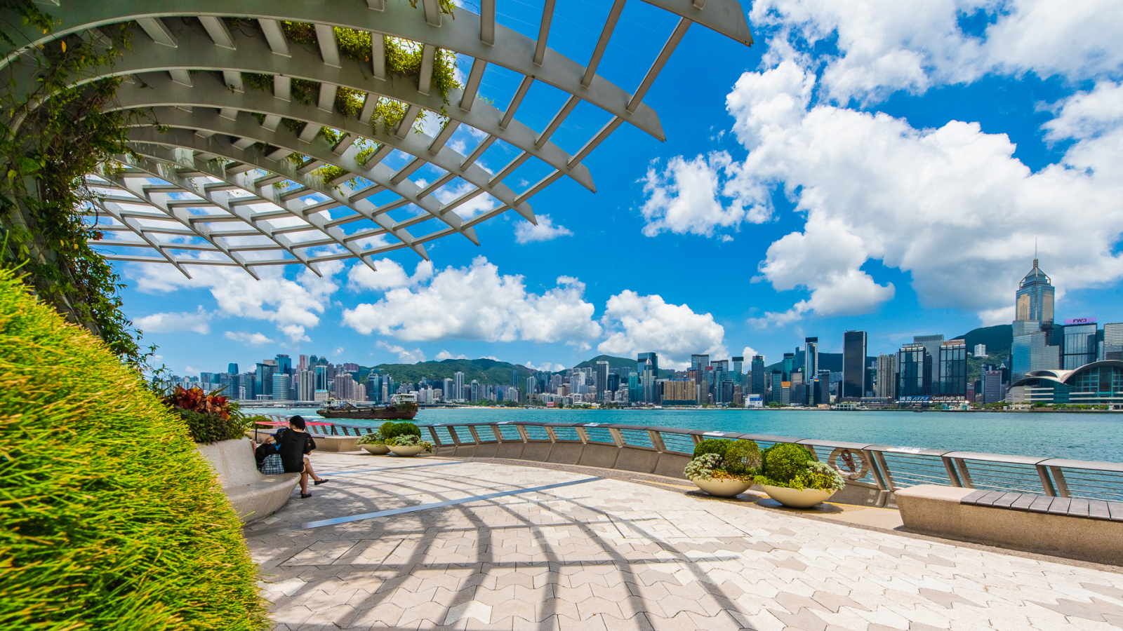 Walking along Victoria Harbour in TST towards K11 Musea / Star Ferry Terminal.