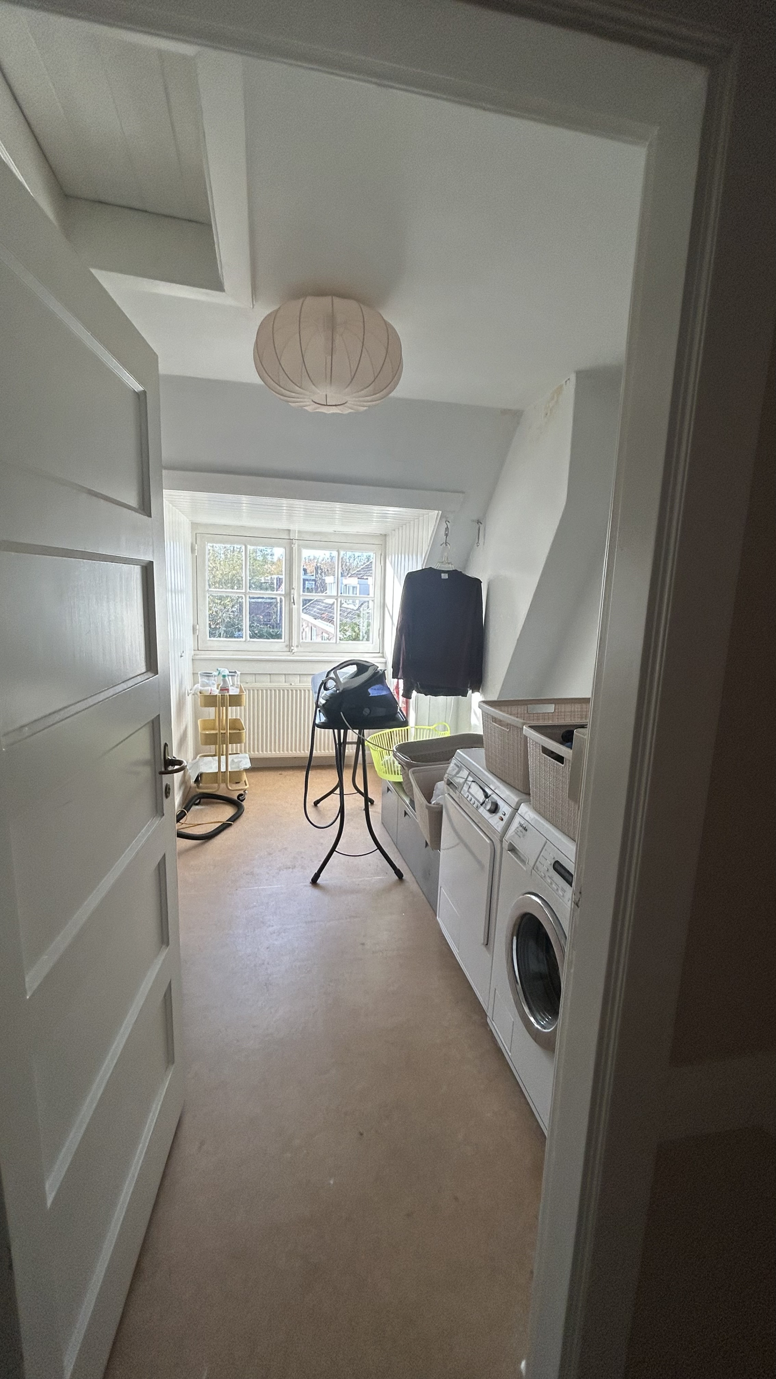 Laundry room 2nd floor