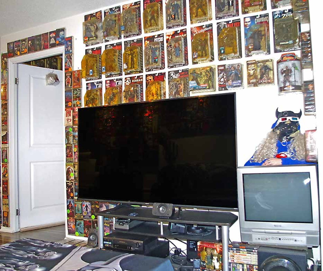 Wereld's enige Live-In videotheek · 1200+ VHS-banden