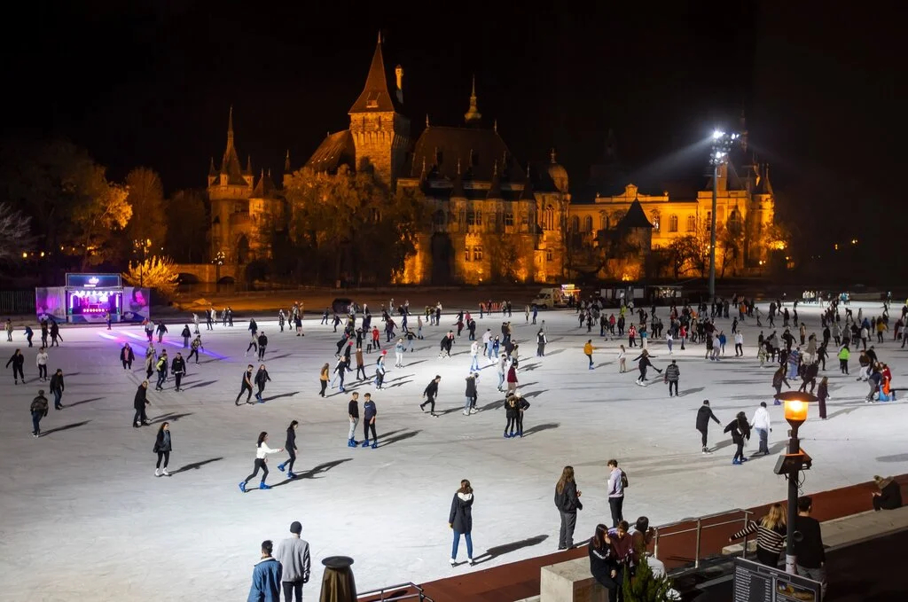 Ice skating in the city park, just next to Vajdahunyad castle