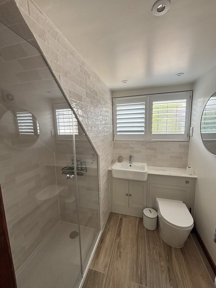 Prachtig karaktervol huis met 4/5 slaapkamers op een privéstrandlandgoed, West Sussex, handig voor Goodwood.