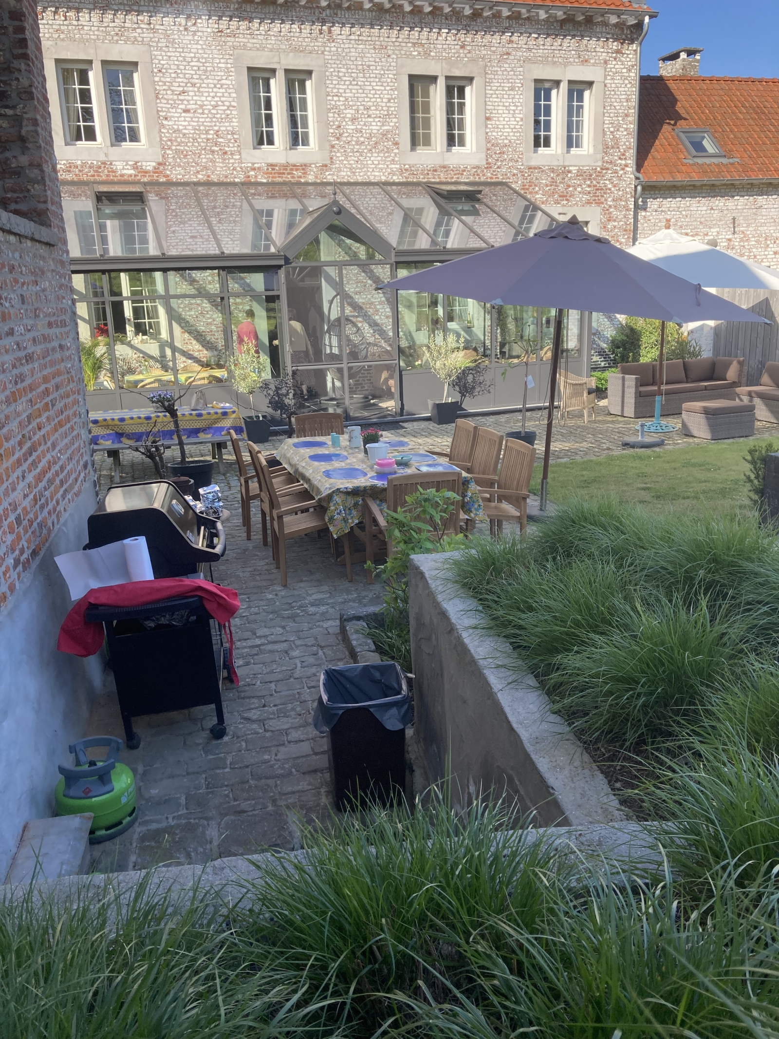 Vicaria histórica em ambiente rural próximo a Sint Truiden, Bélgica