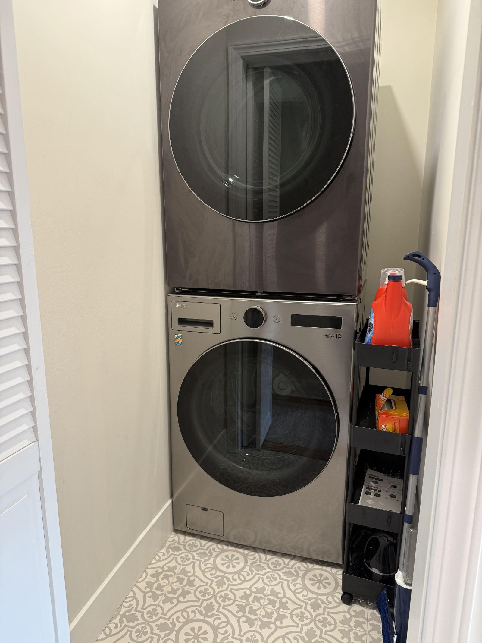 Laundry with washer and dryer
