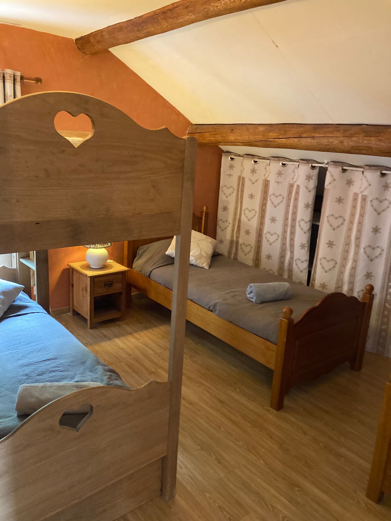 Sunny family chalet at the gateway to the Mercantour National Park