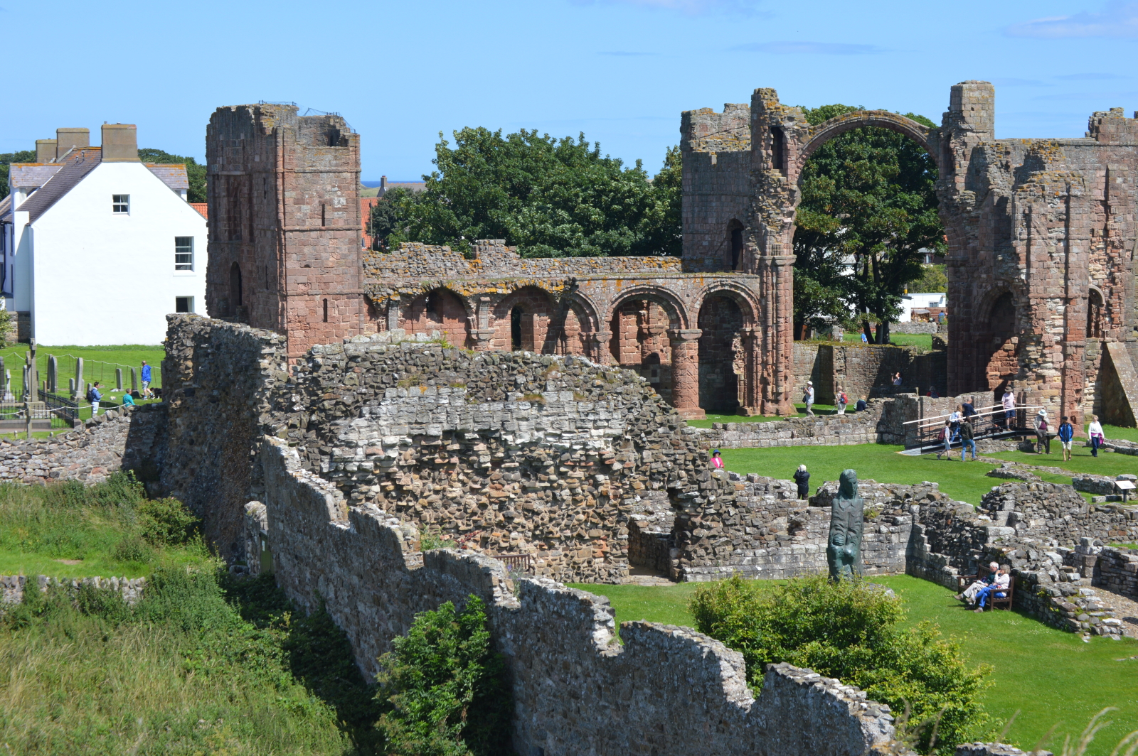 Priorato de Lindisfarne en la Isla Santa