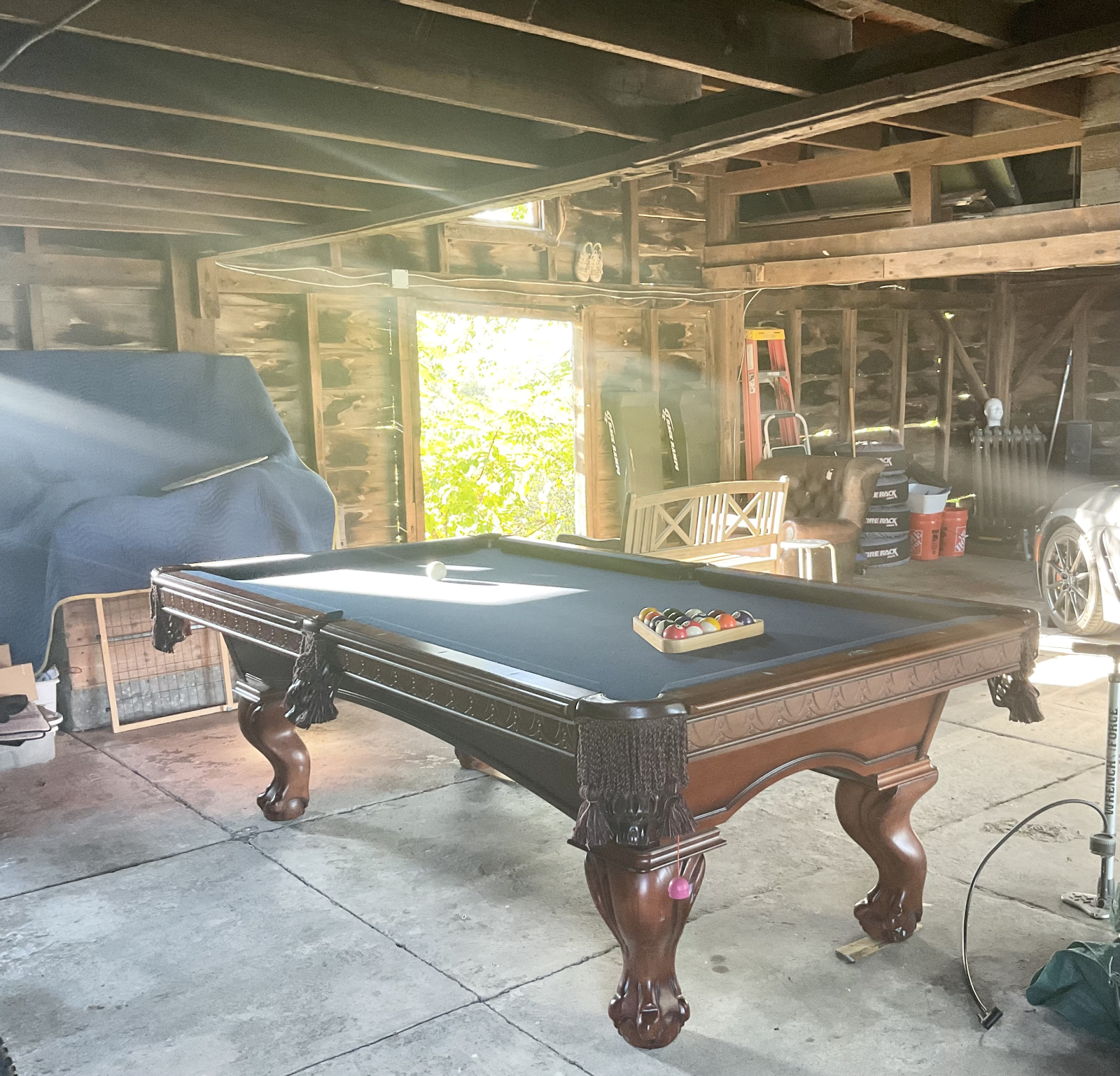 Table de billard dans notre ancienne grange, passe-temps chaud uniquement !