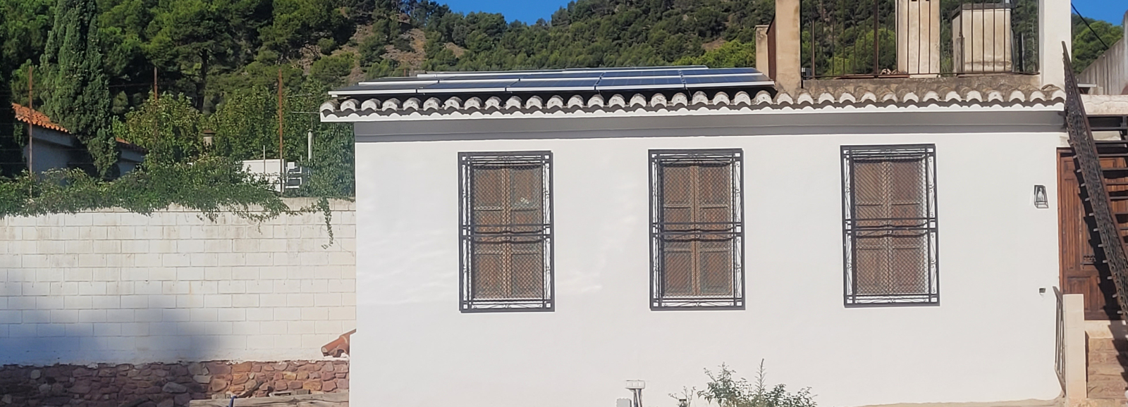 Casita front part.
The pool is lietrally outside a few steps away