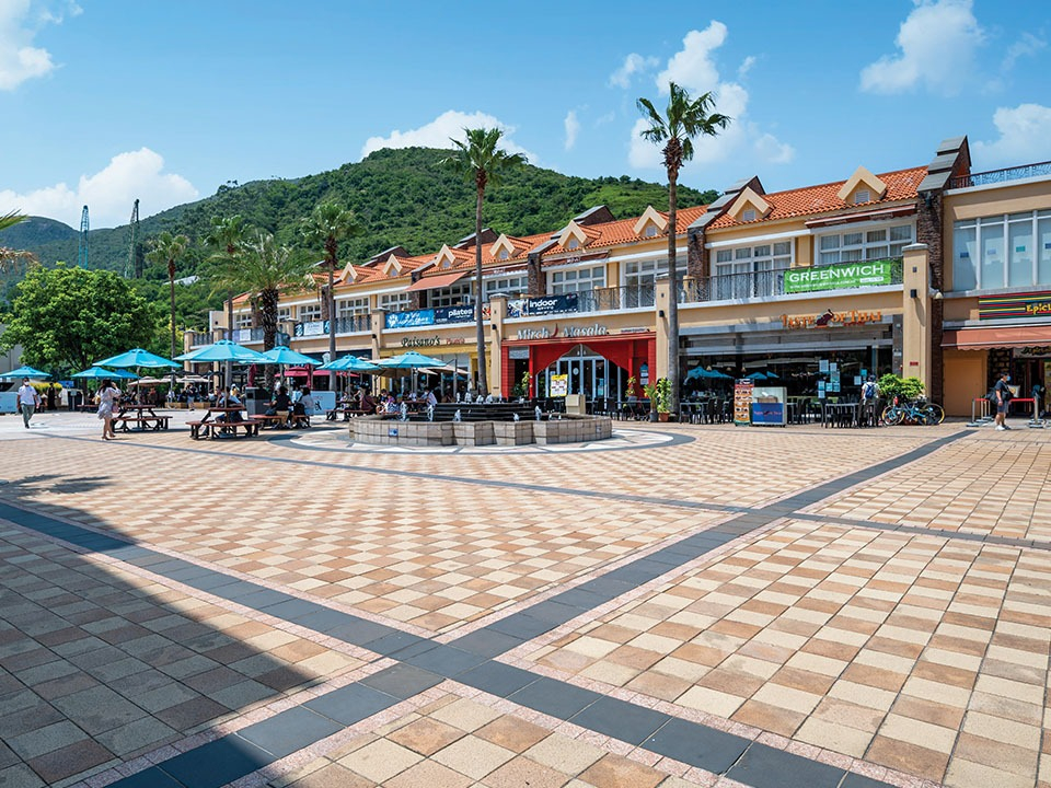 Home Exchange: Hong Kong (Discovery Bay) ↔ United Kingdom (Summer 2026)
