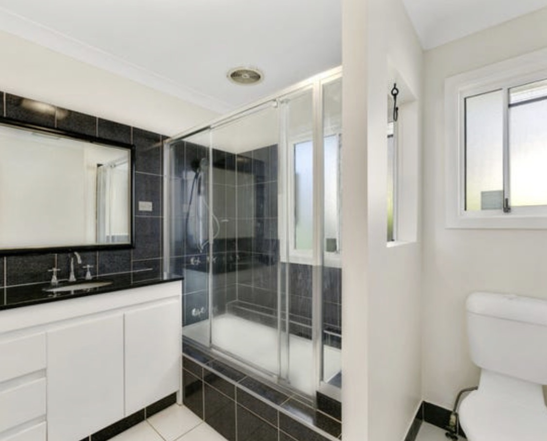 Magnolia Cottage with Therapeutic Hot Tub/Spa - Globes / Plutos Welcome!