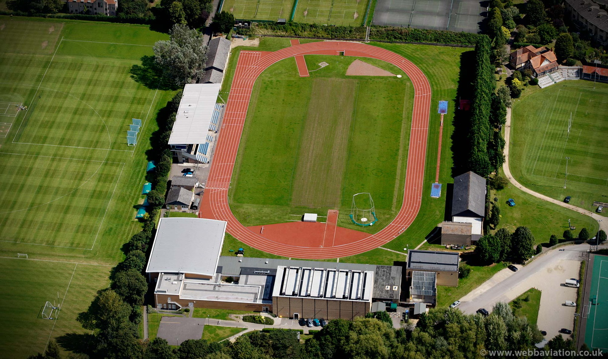 Sir Roger Bannister Athletics Track (sede del primo miglio sotto i 4 minuti), Iffley Road, Oxford