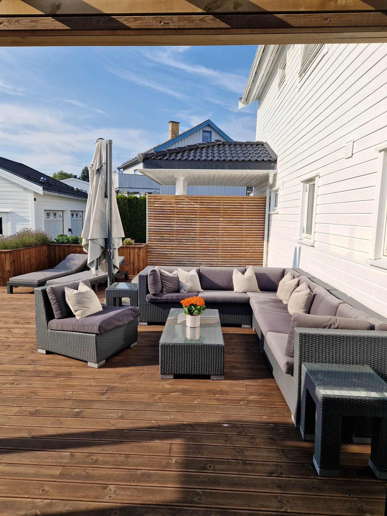 Casa grande de primer nivel con cine, bañera de hidromasaje al aire libre y un bonito jardín, ¡cerca de Oslo!