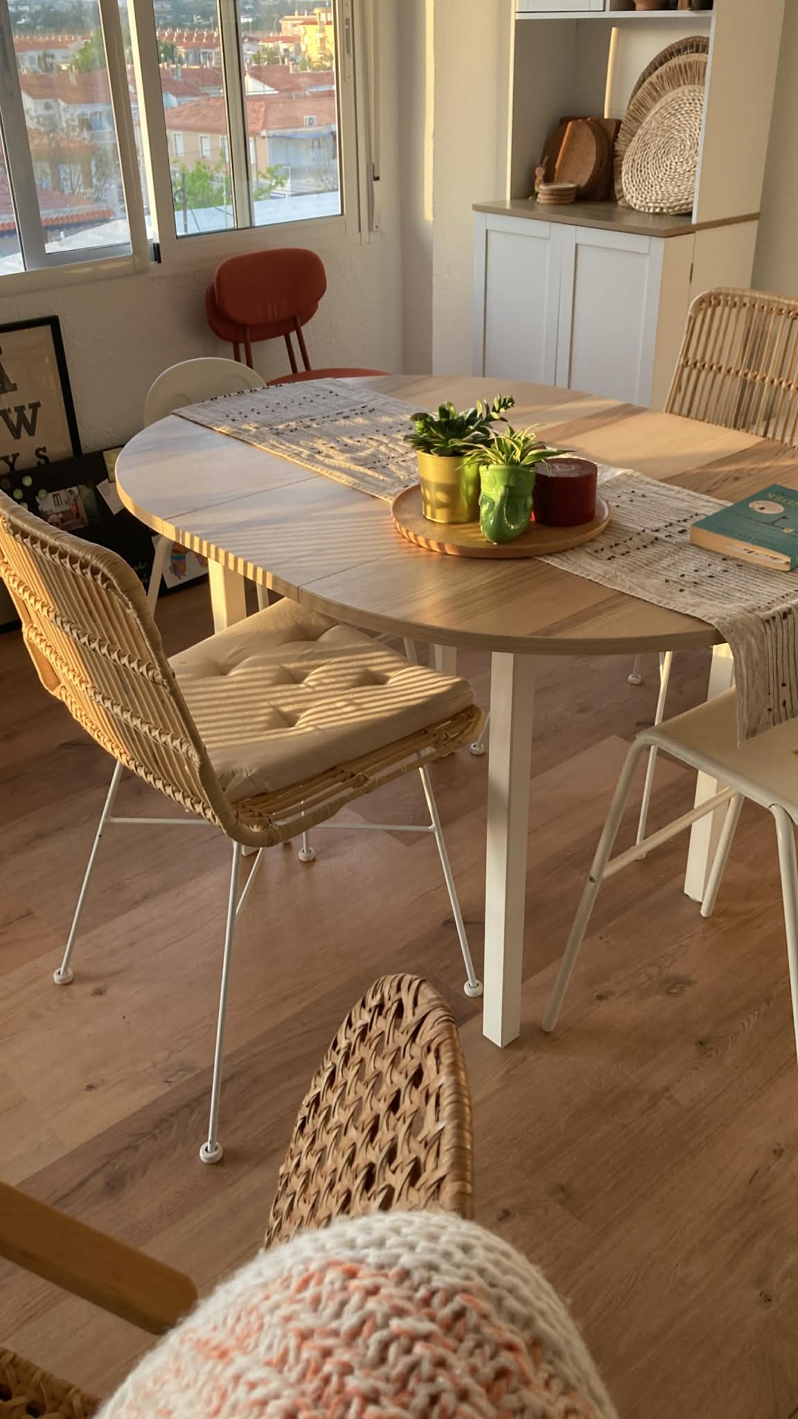 Een plek met 320 zonnige dagen en nooit echt koud, met twee slaapkamers, ~60m² schattig appartement op slechts 100 meter van de (zeer rustige, zeer kindvriendelijke) zee, in Santa Pola, slechts 15 minuten van de luchthaven van Alicante! :)