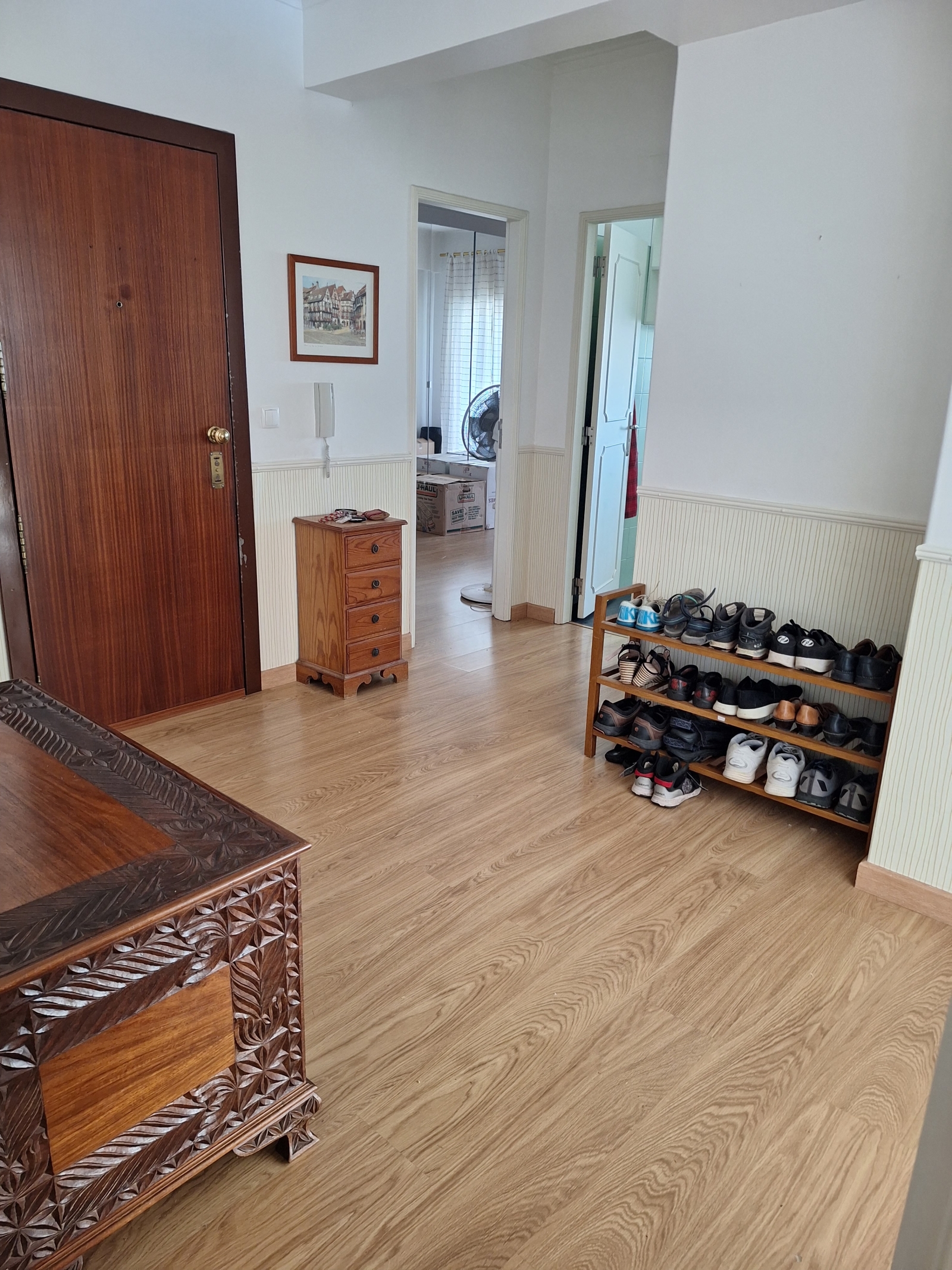 Apartamento de 3 quartos, 5m de carro da praia e 7m de carro até o centro