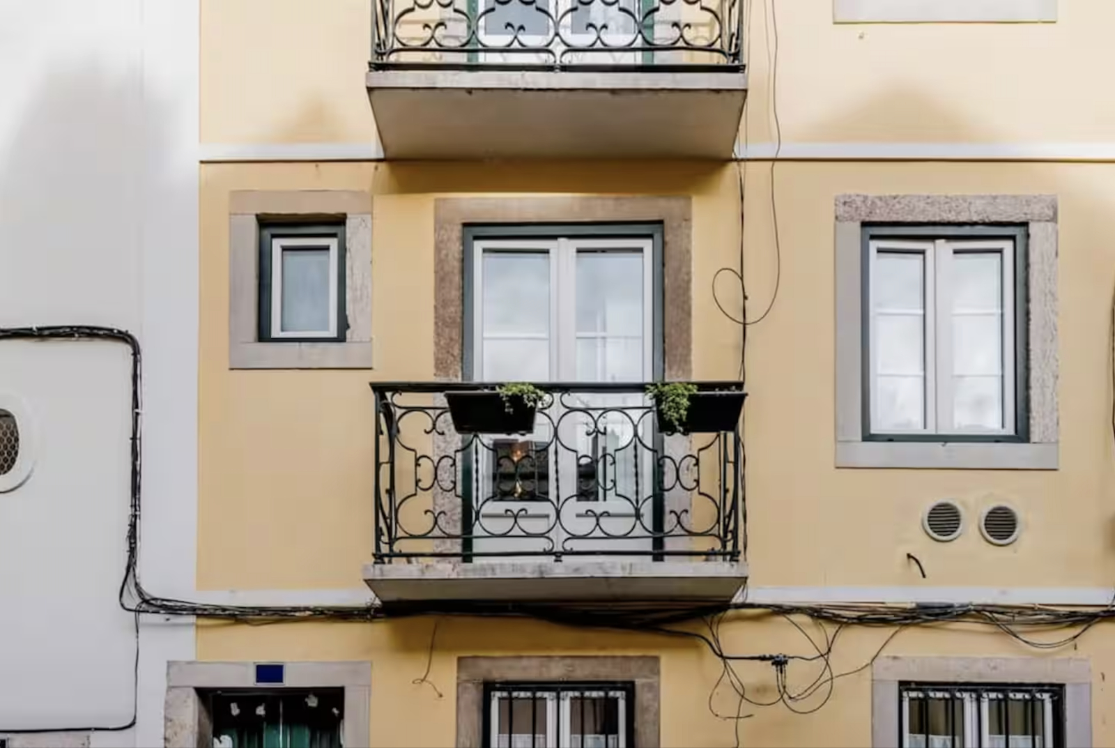 Vintage Inspired Flat in the heart of historic Lisbon
