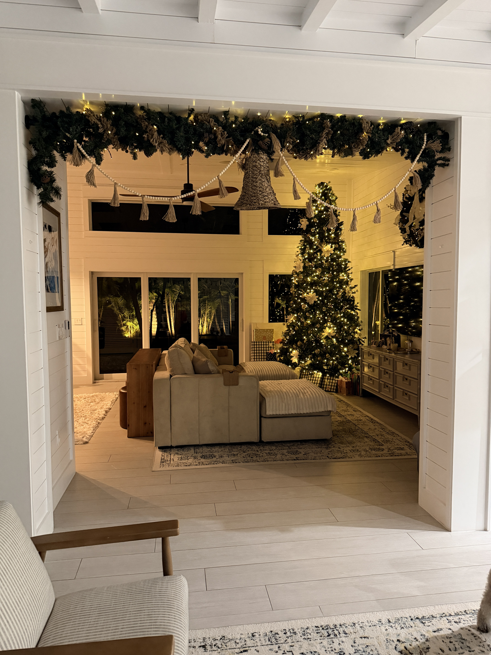 Familienzimmer für die Feiertage dekoriert!