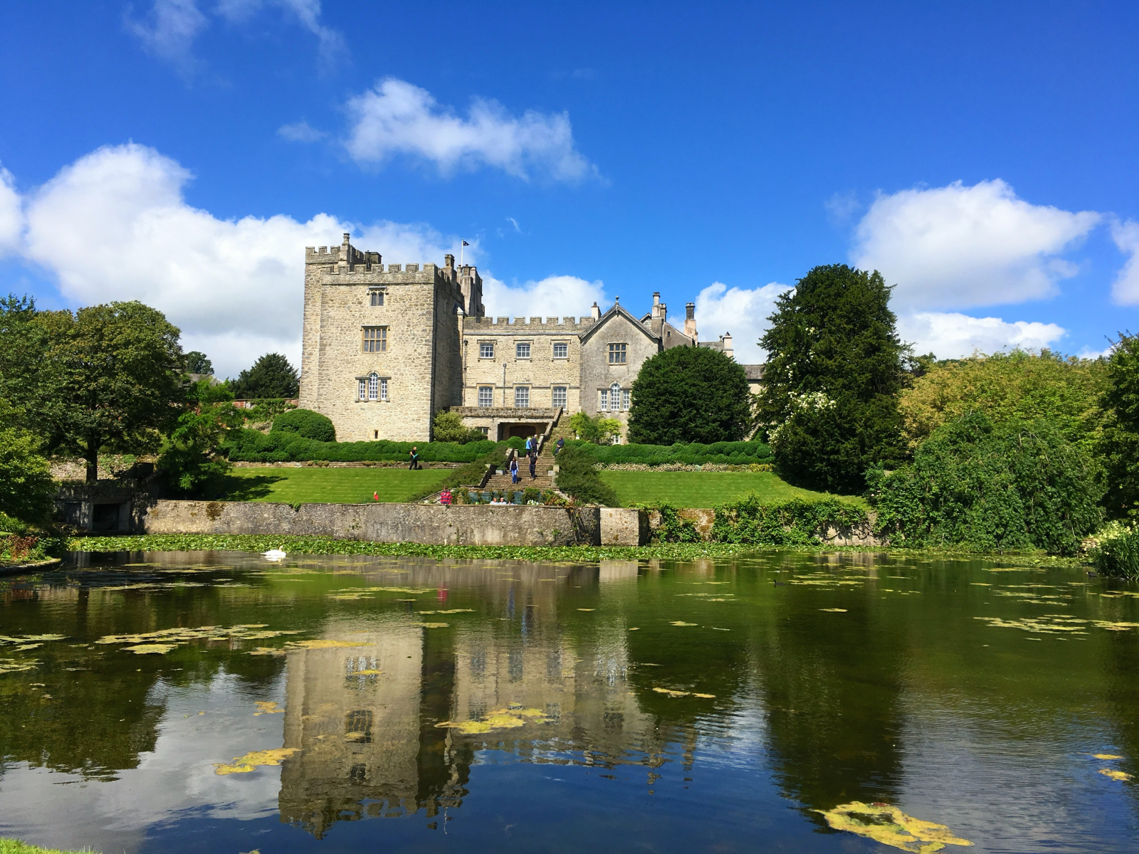 Castelo de Sizergh (National Trust): Ótimo para todas as idades com sua casa histórica, belos jardin ...