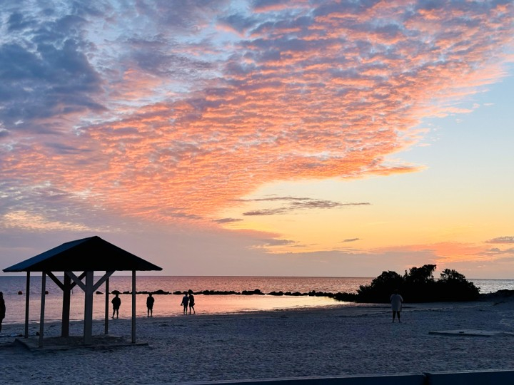 Fort Island Beach est aussi un endroit idéal pour admirer le coucher du soleil !