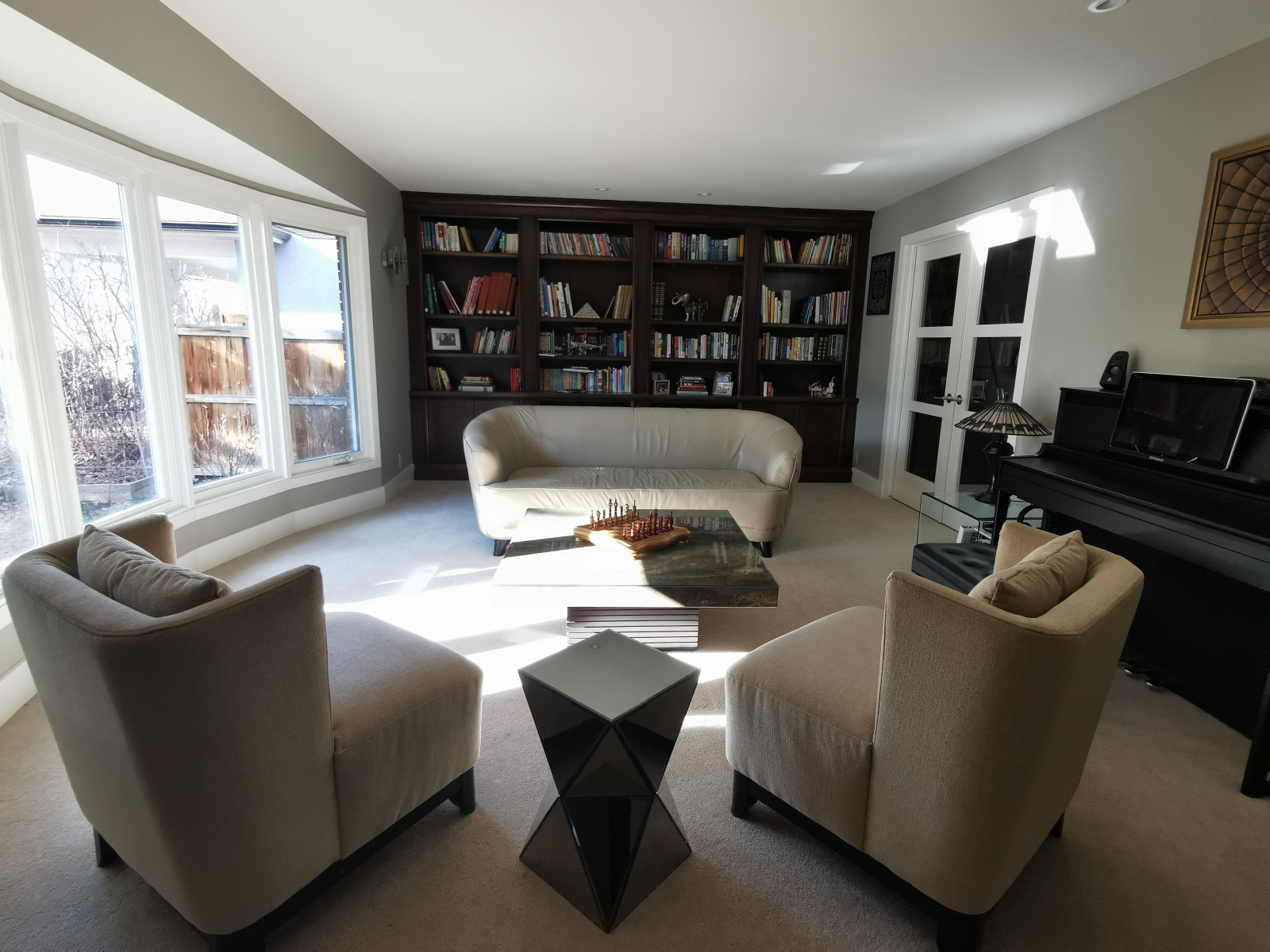 Grande maison en centre-ville dans la communauté du parcours de golf