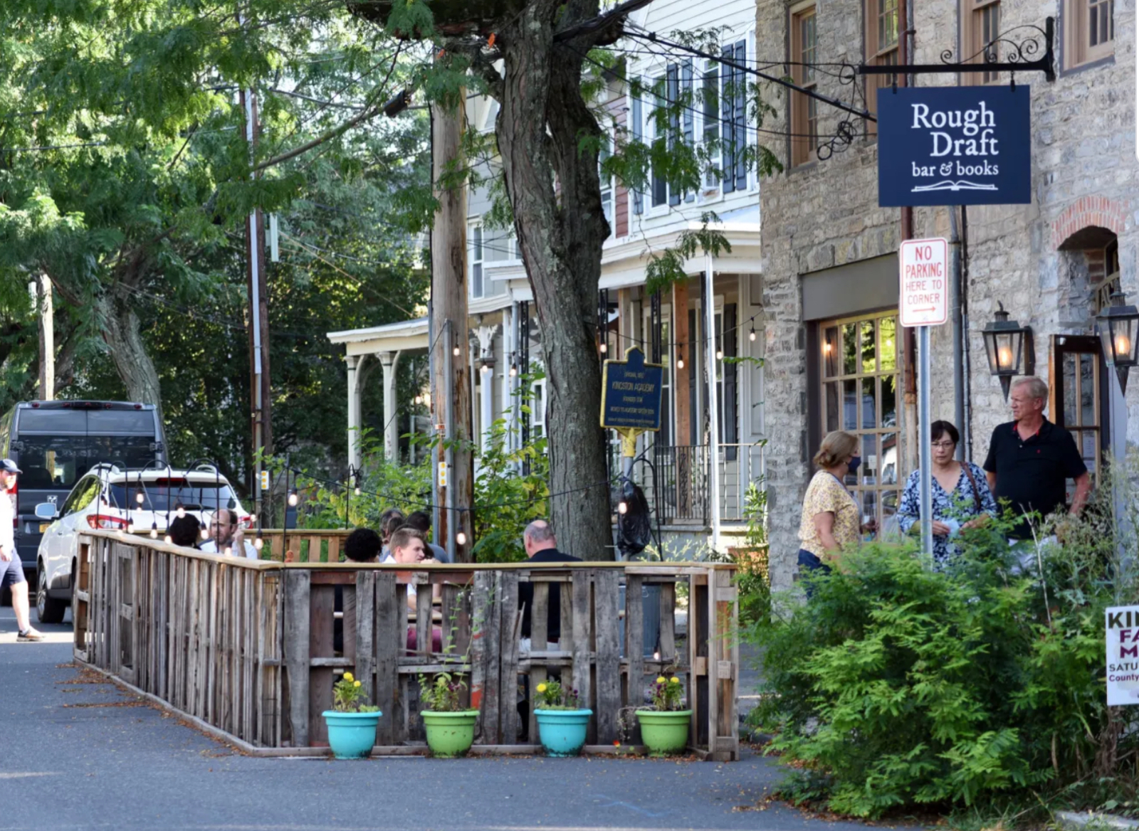 Uptown Kingston. Magnifique et amusant à explorer. À 30 minutes d’ici
