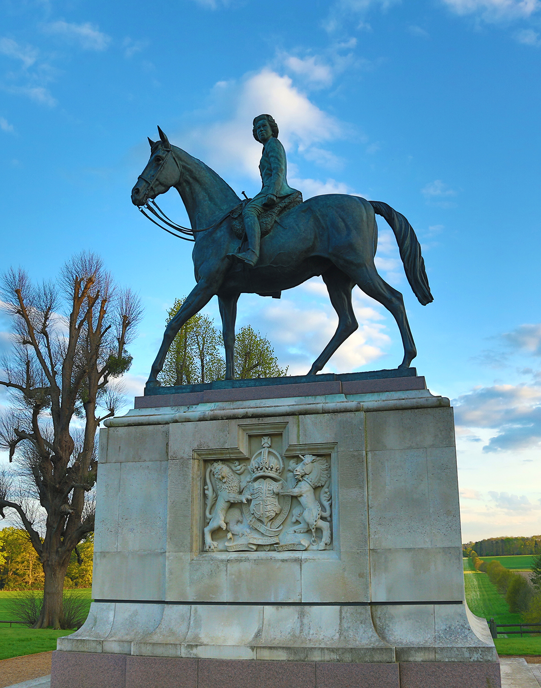 A estátua equestre da Rainha Elizabeth I