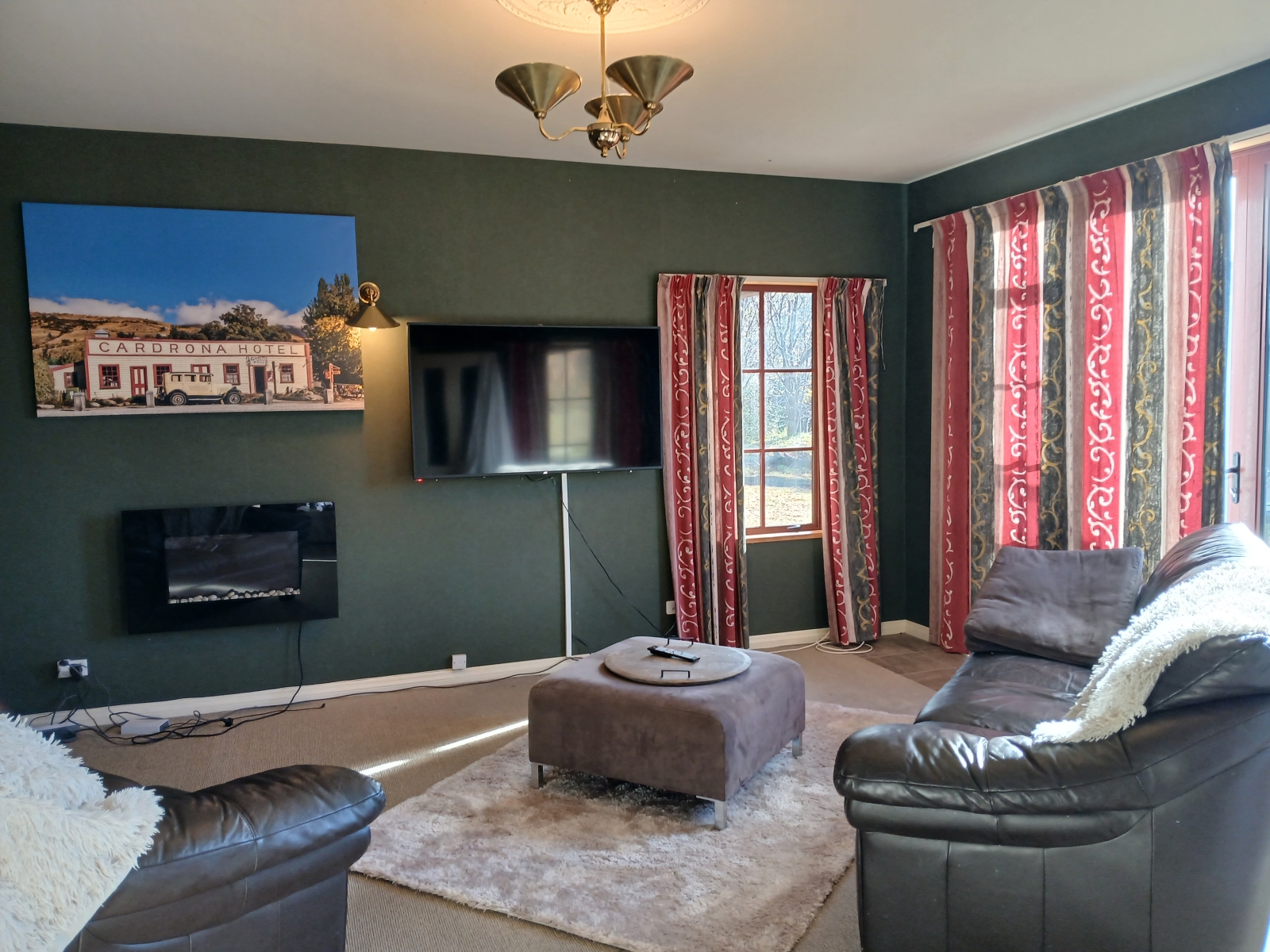 Cosy Family Ski Home with Spa
