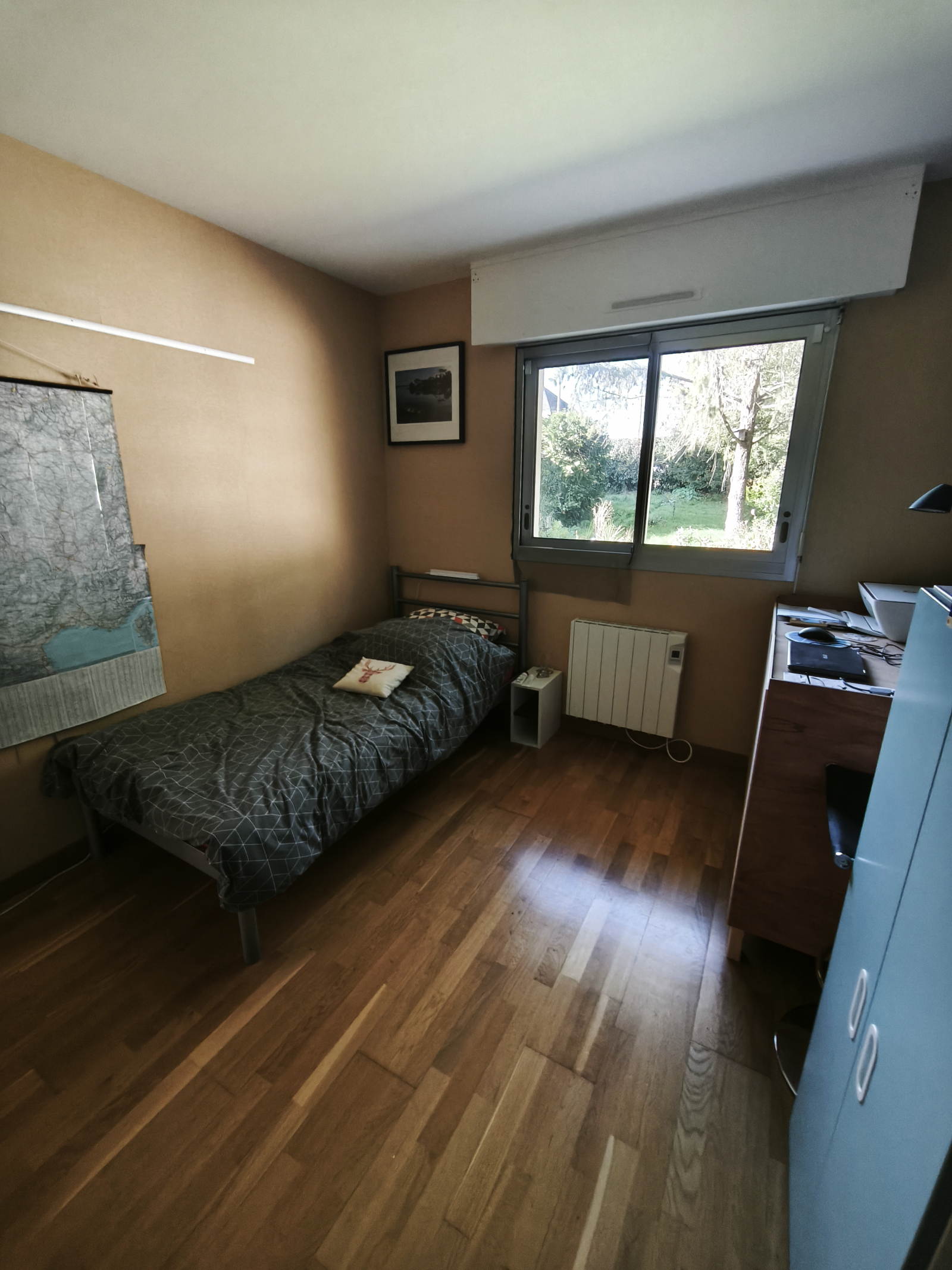 Single bedroom/office downstairs