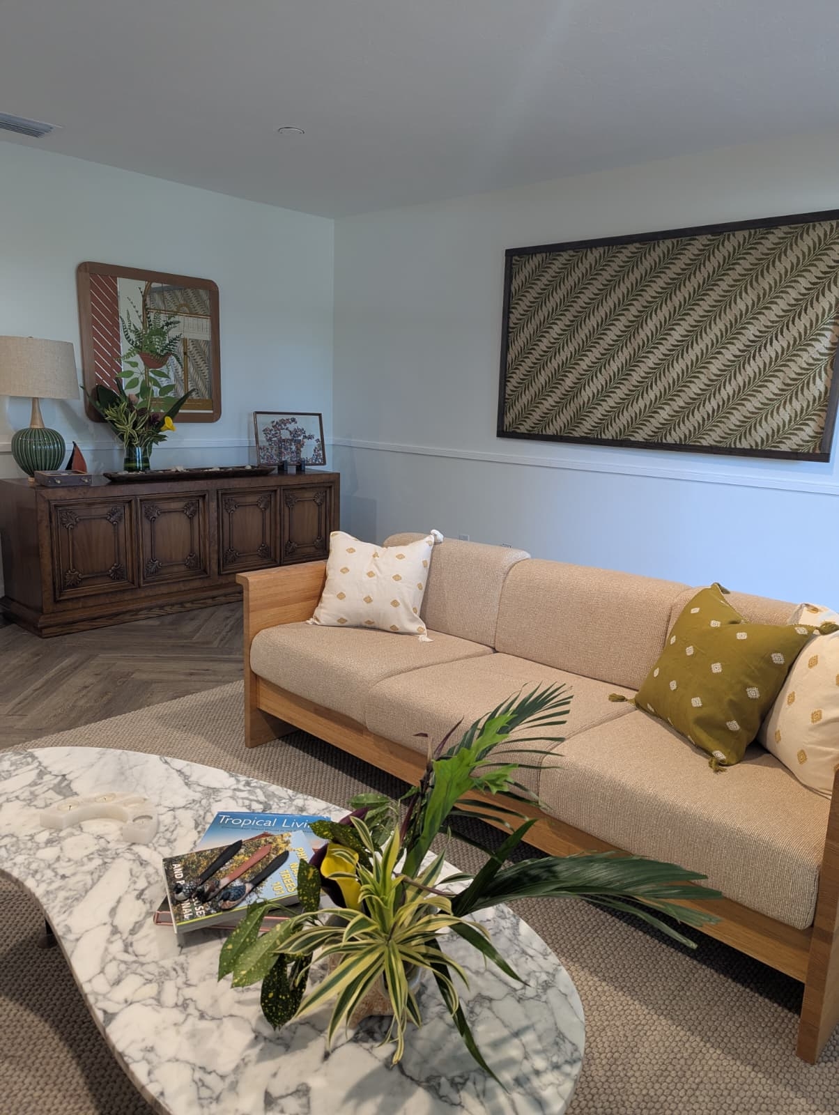 Tropical Retreat Near Siesta Key – Walk to Pier, Parks & Tiki Bar