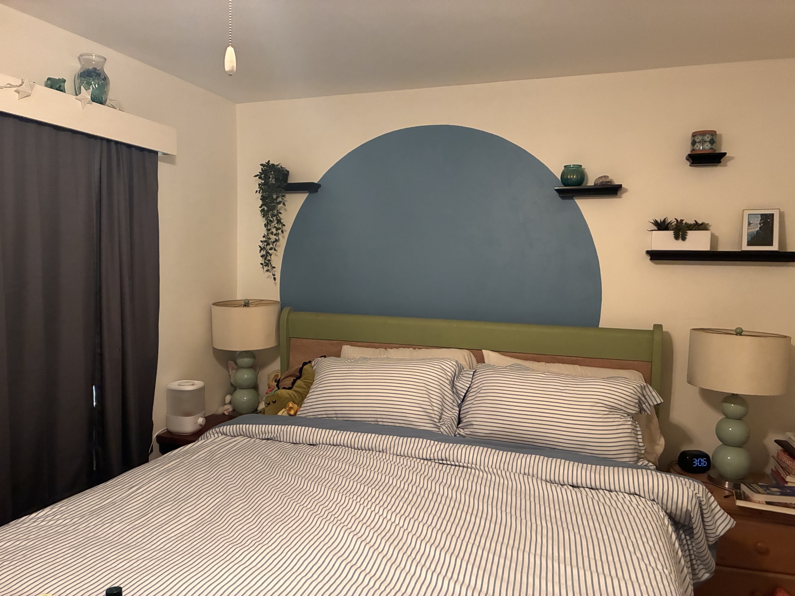 An Apt 10 Minutes from Disneyland and Close to Cute Coffee Shops??