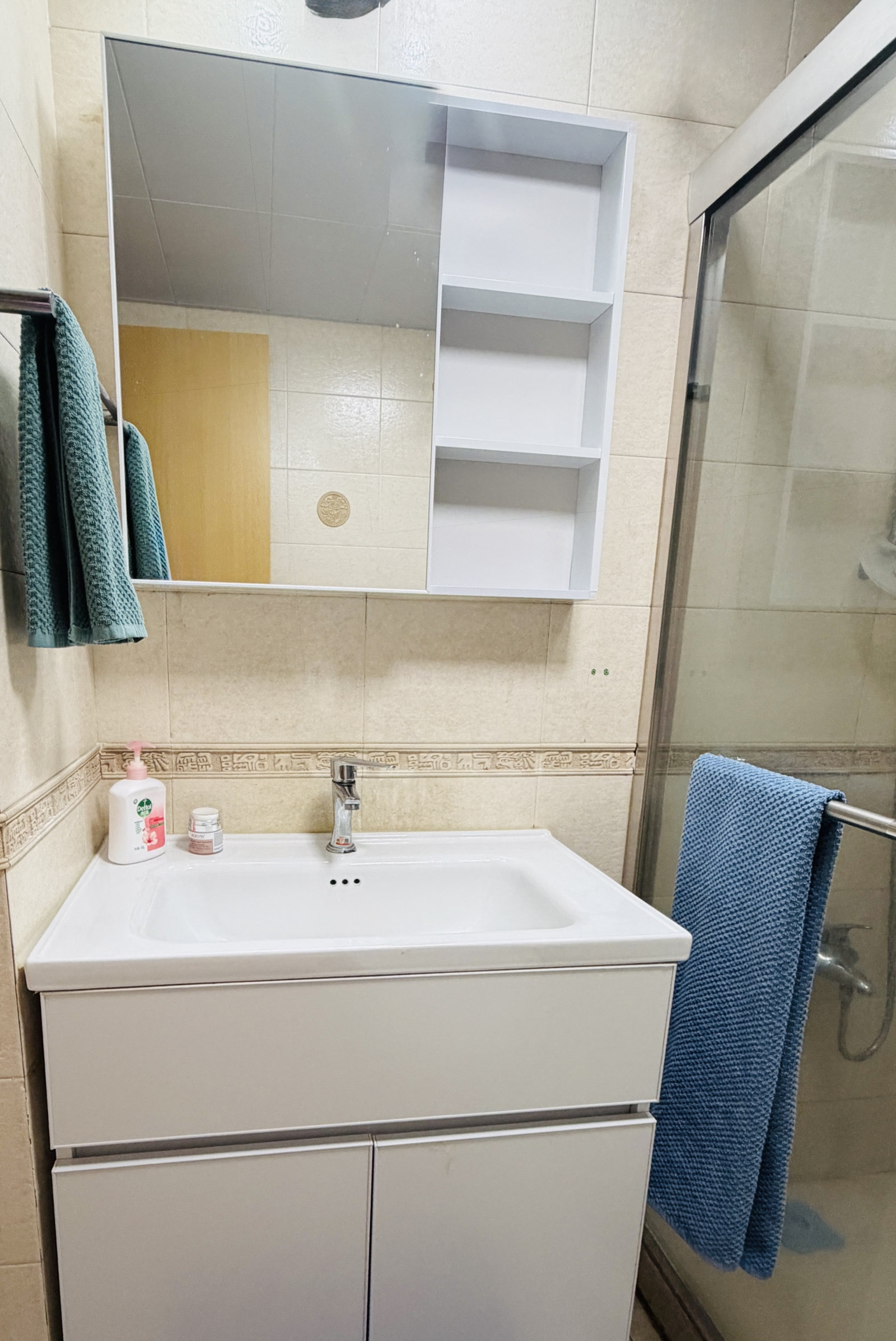 Zentral-Shanghai-Wohnung – Changning District, Schlafplätze für 2