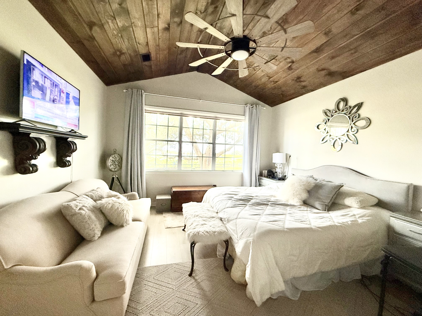 Renovated Charleston Home with Beautiful Water Views, Close to Historic Downtown & Beaches