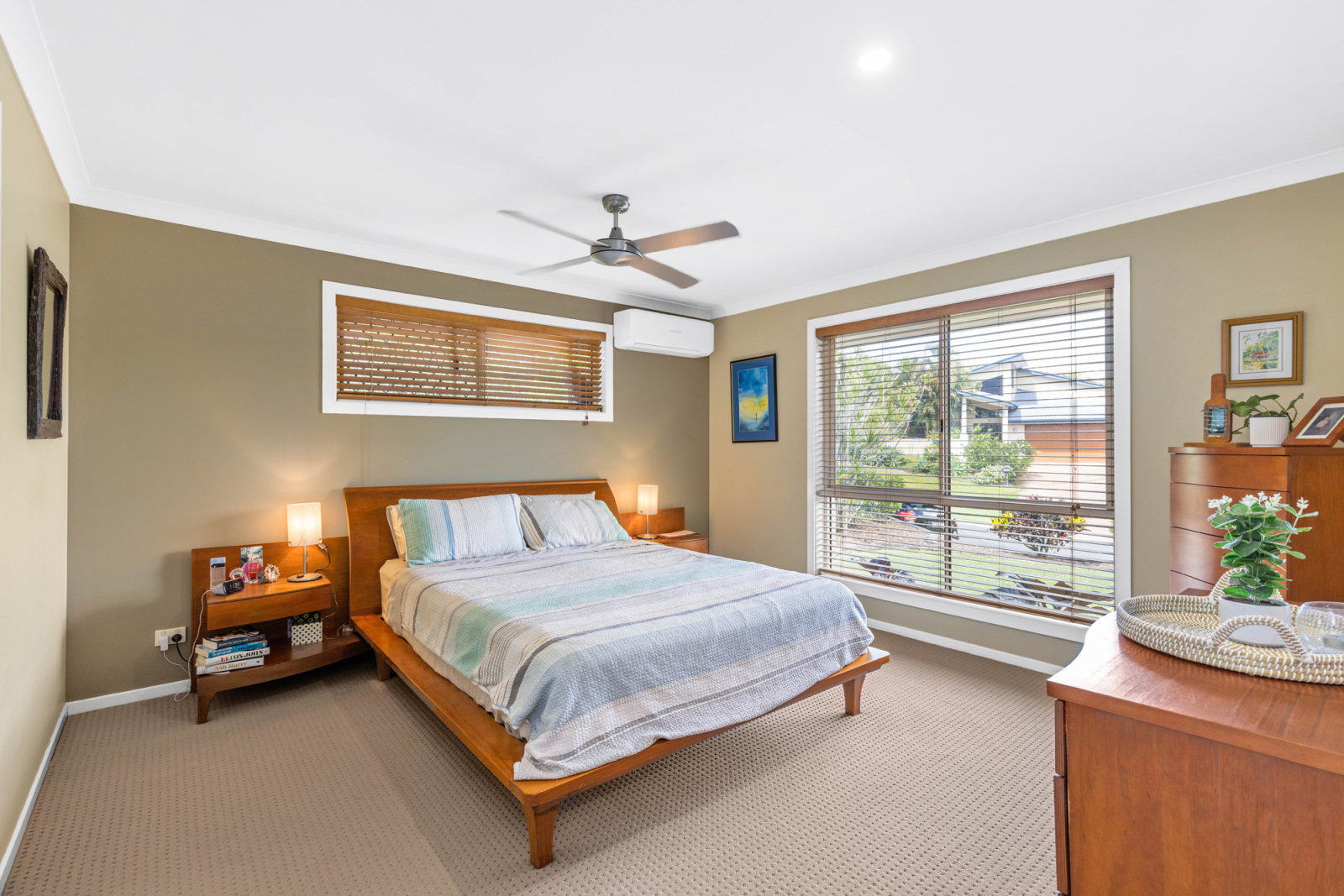Main bedroom with ensuite bathroom
