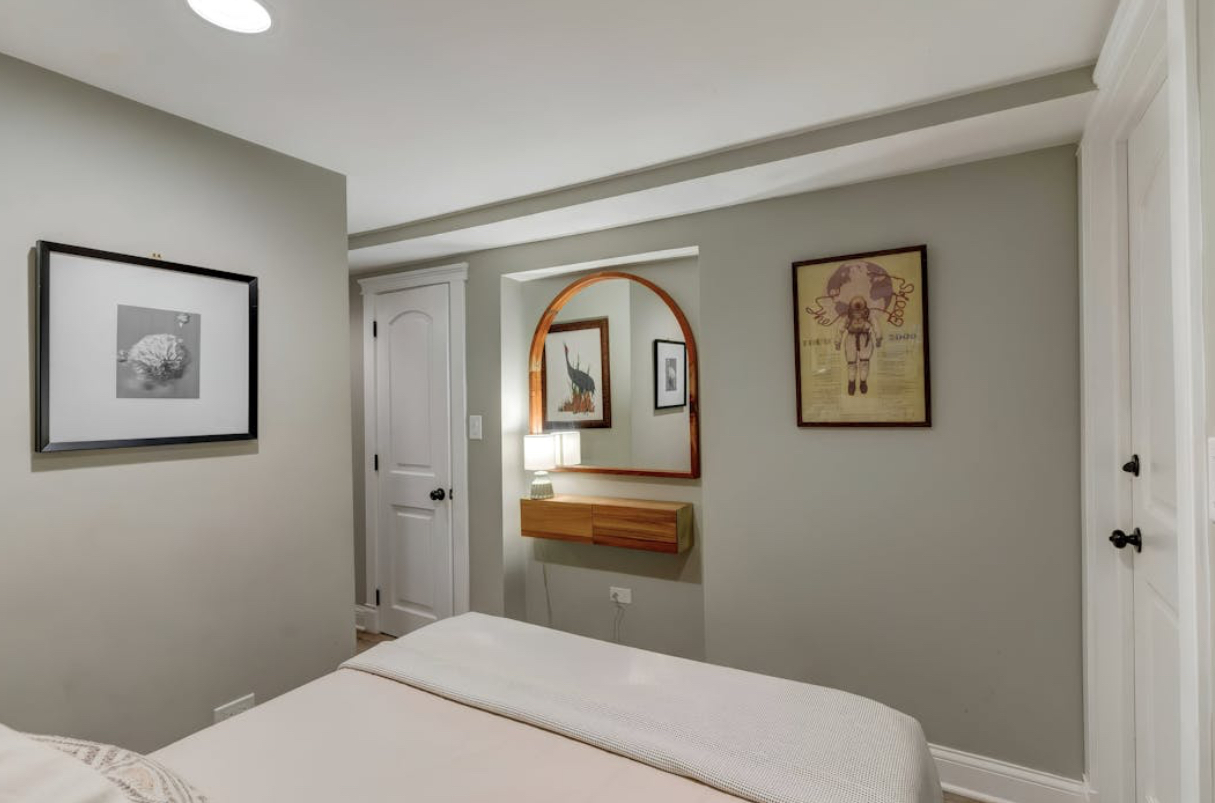 Logan Square locale e adorabile, percorribile a piedi! - Doccia a vapore, letto king size