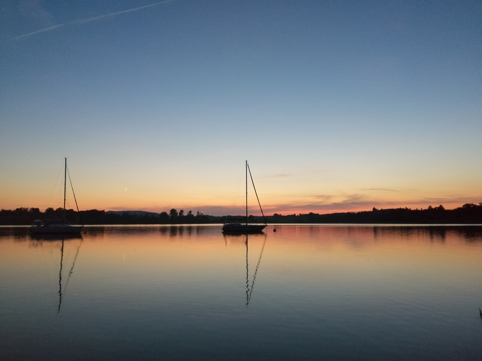 Avond aan het meer