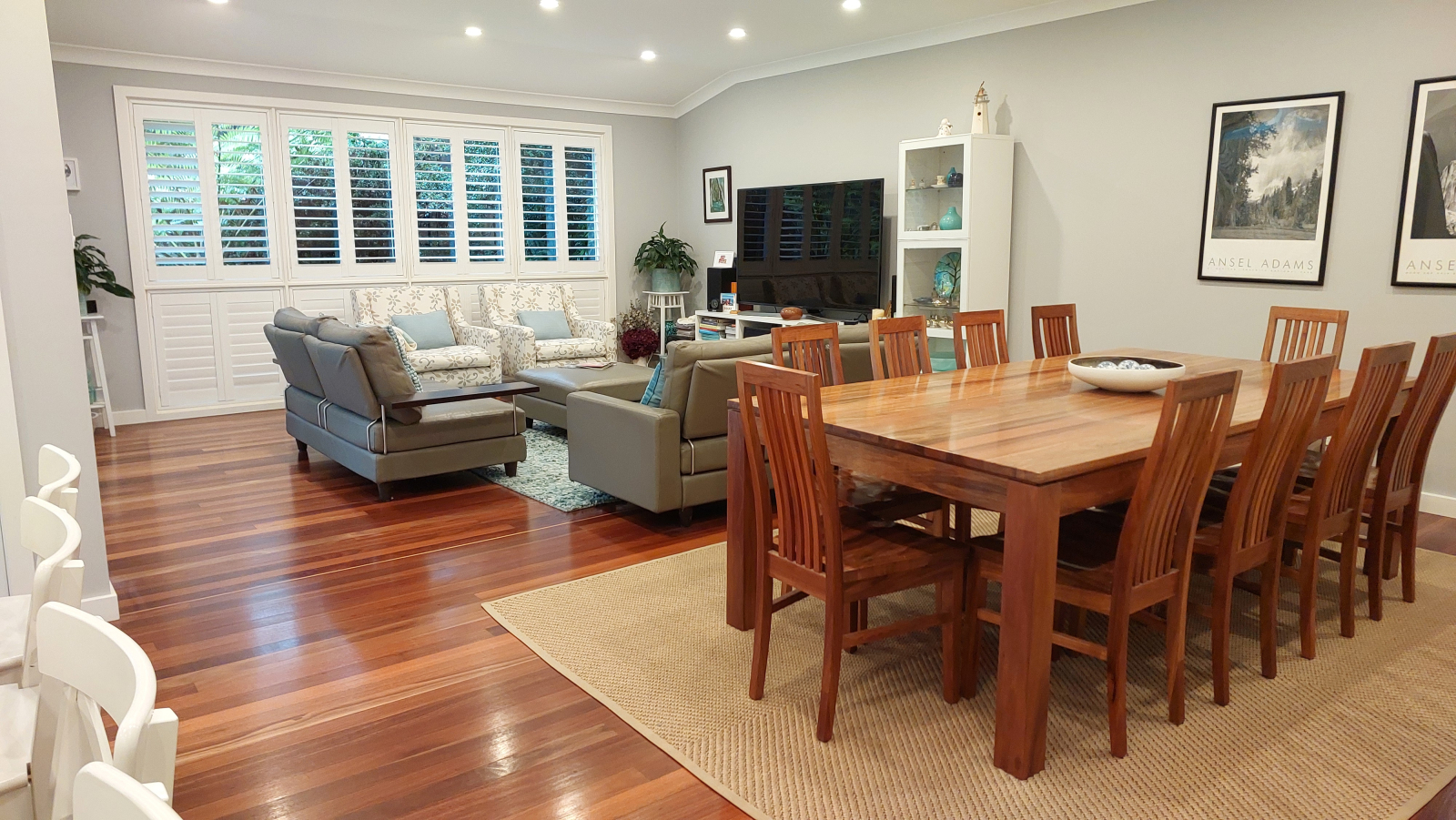 Family room and casual dining