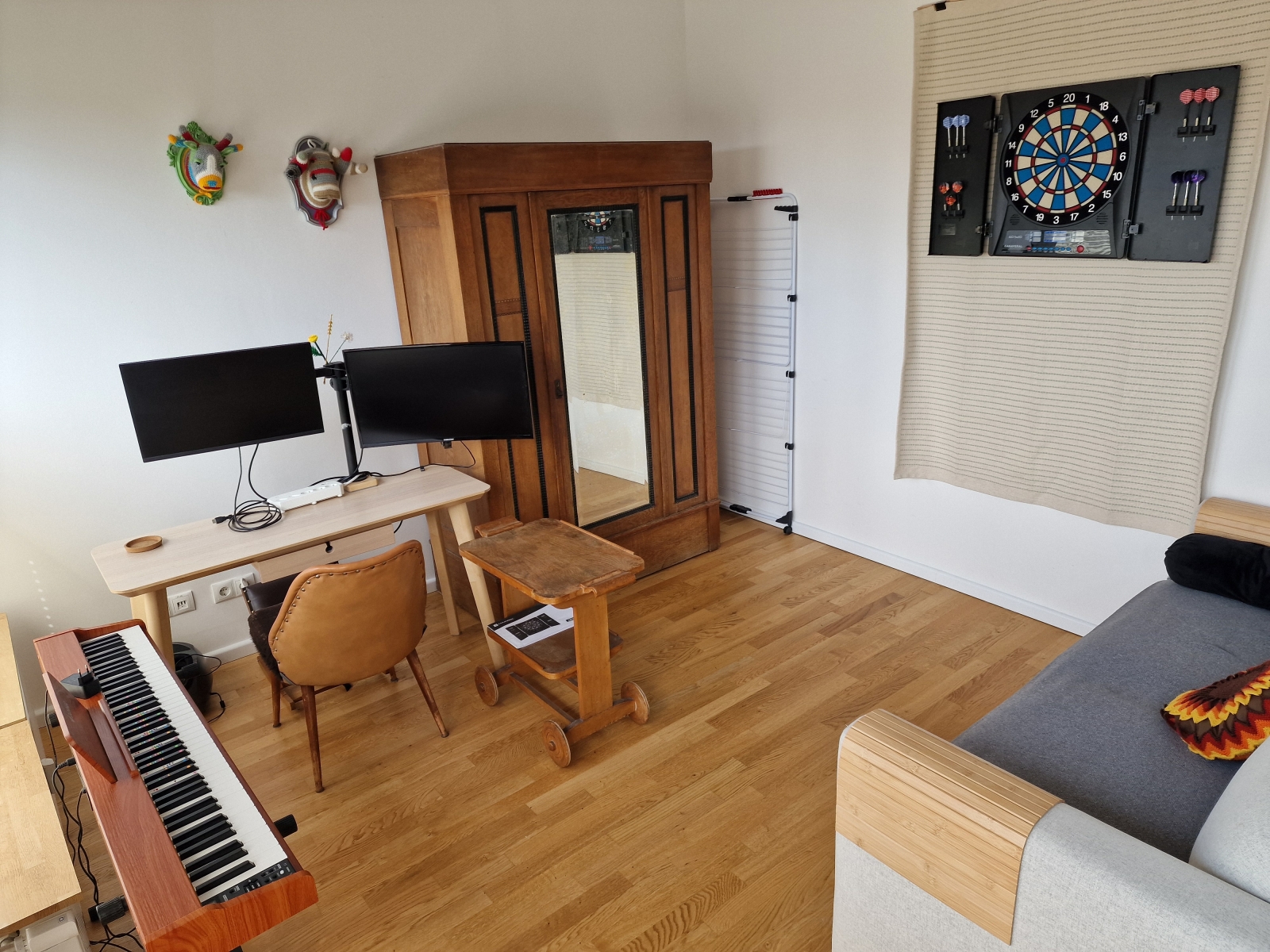 Groot en comfortabel dakterrasappartement in een veilige en levendige wijk van Berlijn