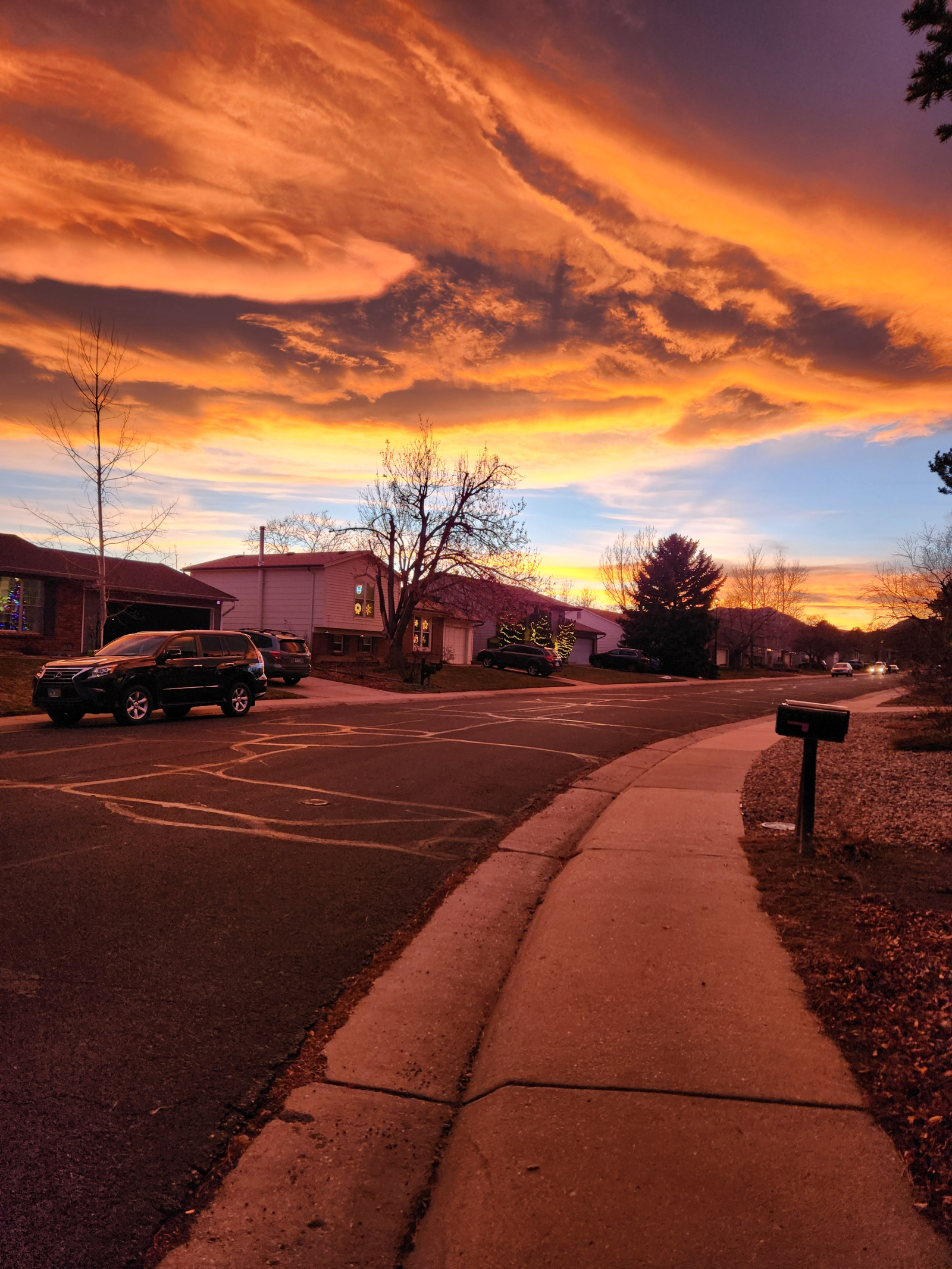 Een ongelooflijke zonsondergang vastgelegd vanuit onze buurt