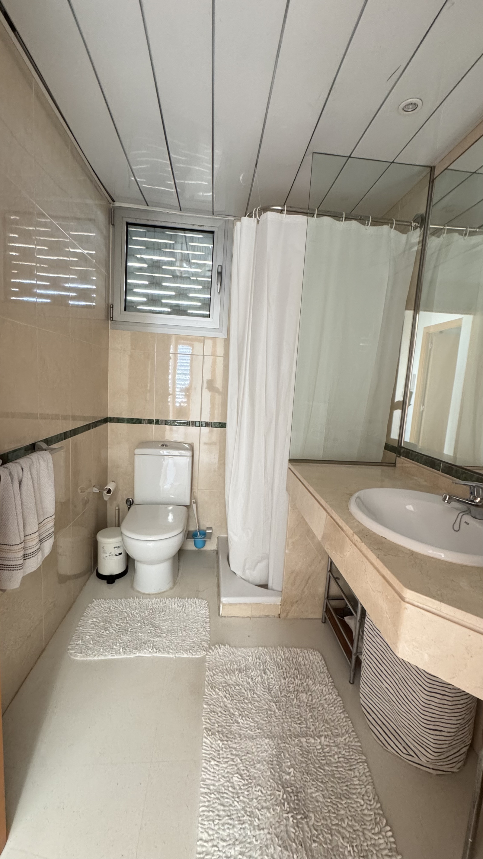 Toilet - Douche (tweede verdieping)