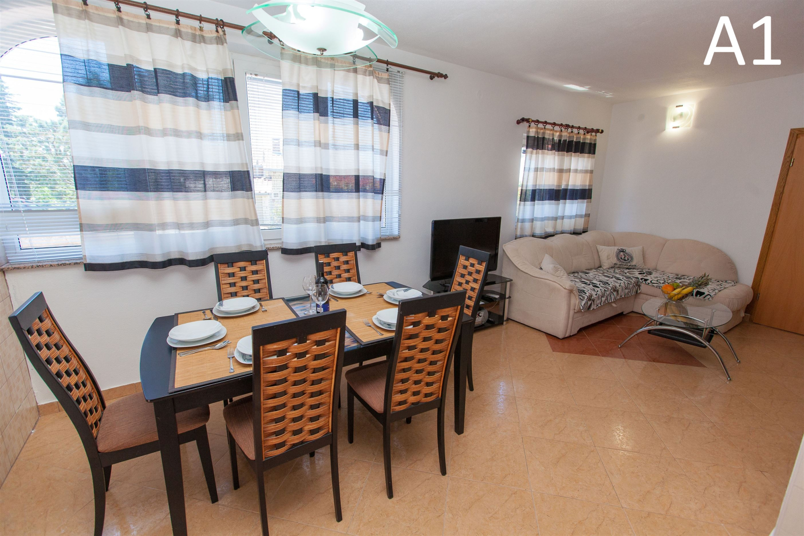 Spacious family apartment with terrace & sea view near Crikvenica