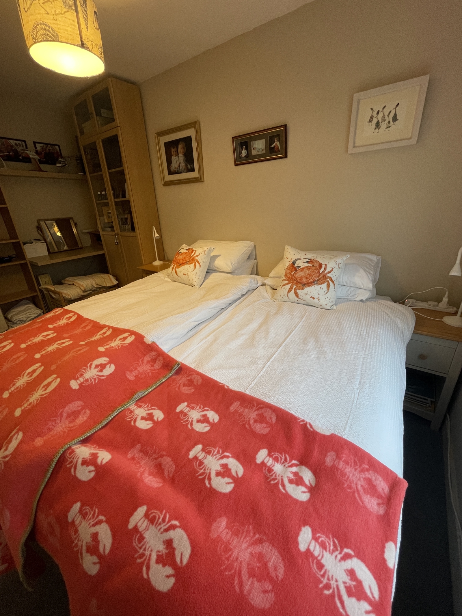 Superking or twin bedroom