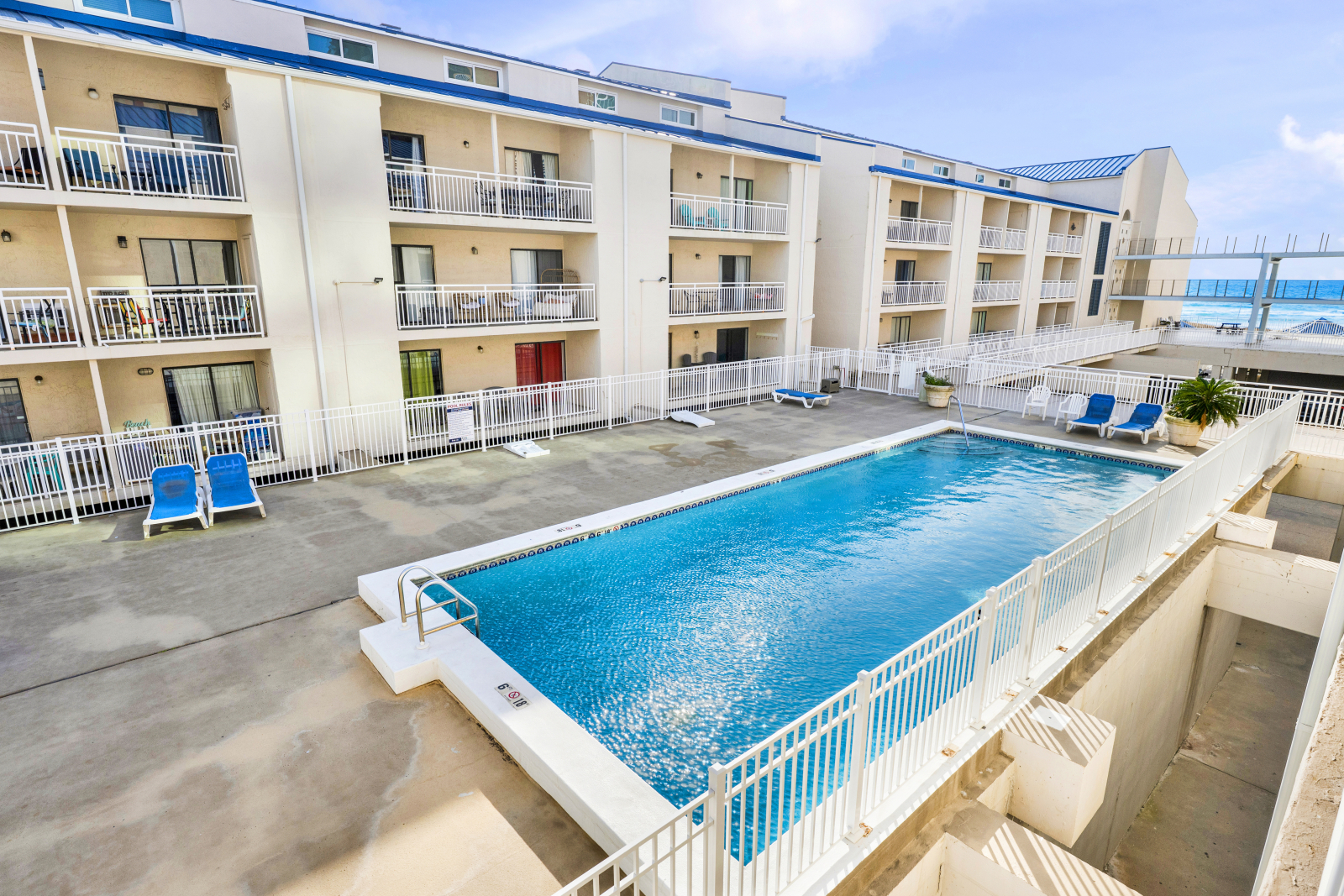 Aqua Breeze Condo à Sugar Beach à Orange Beach, Alabama, États-Unis ~ Grande ville balnéaire remplie d'histoire et de nombreuses aventures et activités d'une journée!