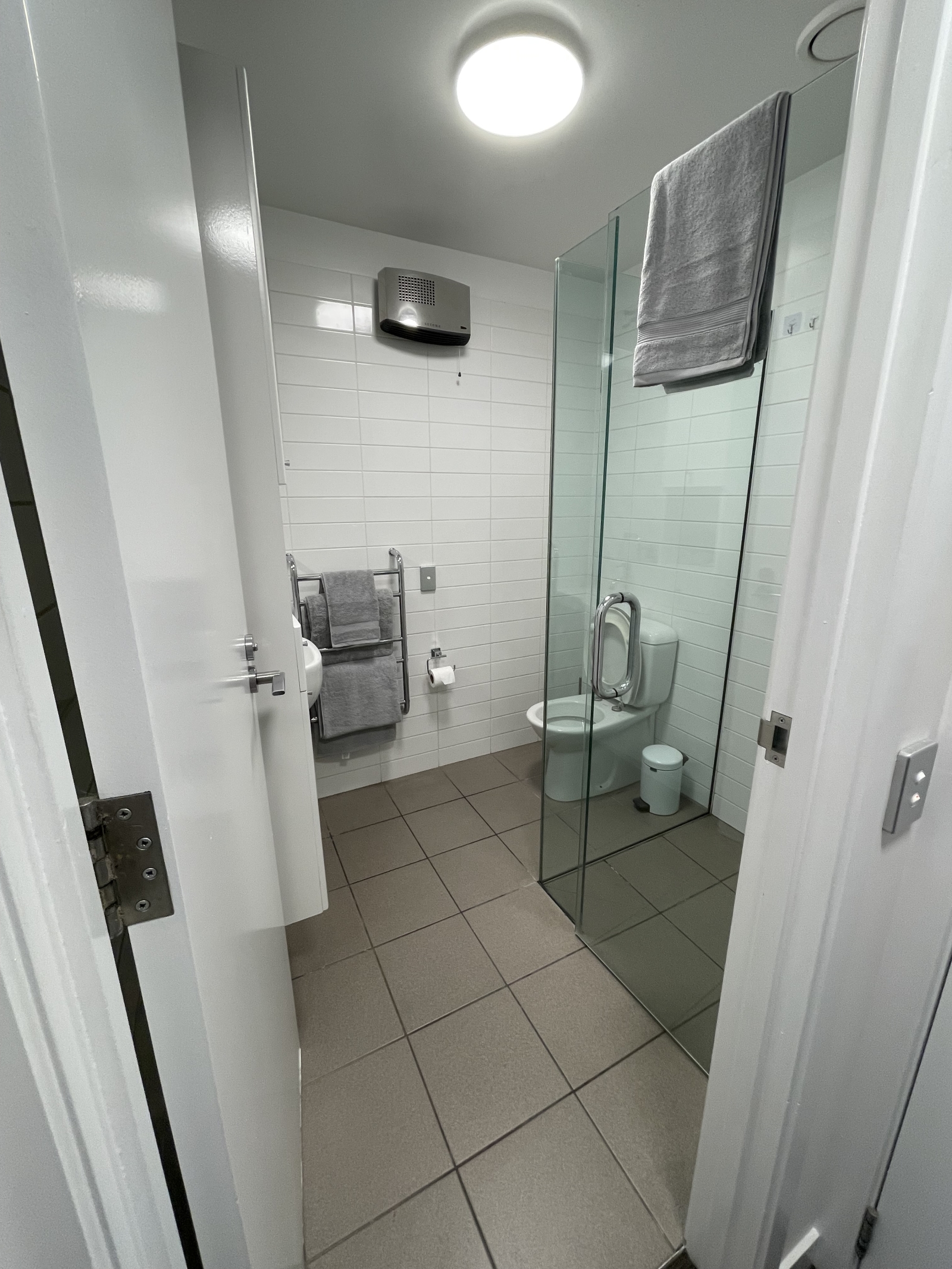 Apartment in the heart of town with car available!