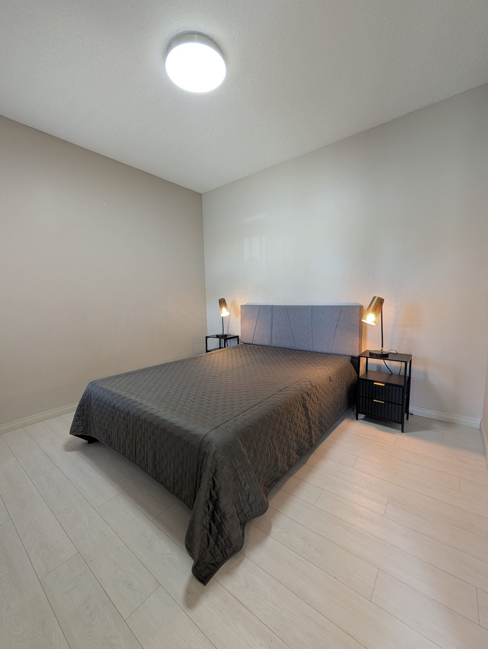 Grand appartement en copropriété au centre-ville