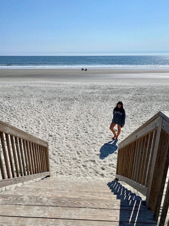 Sandyland - 4BR/4BA beach getaway on a beautiful North Carolina barrier island
