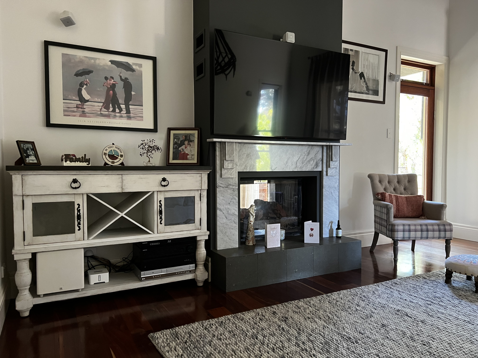 Salon/salle de télévision - Smart TV 65"