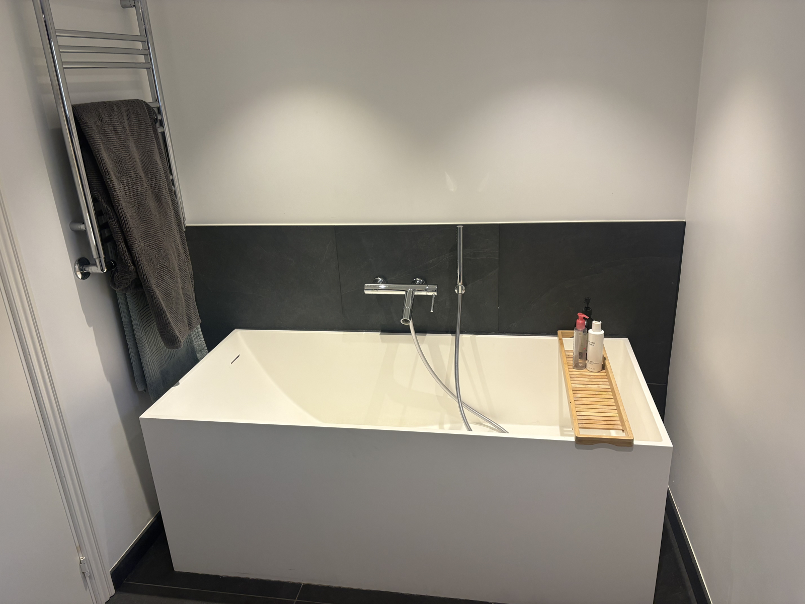 Basement: bathtub.