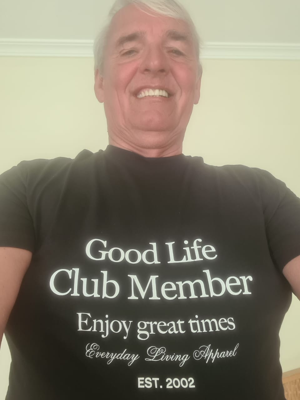 Mio fratello Gulli con cui siamo co-proprietari del cottage. Trascorre molto del suo tempo lì, dato ...